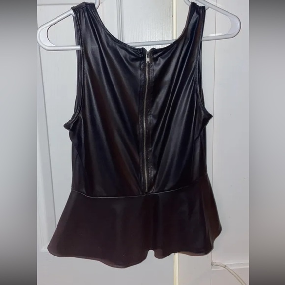 Faux leather pelpum top - Picture 3 of 3